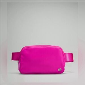 NWT lululemon athletica Everywhere Bag, crossbody, sonic pink